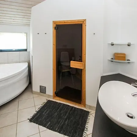 Nice In Sams With Sauna And 3 Bedrooms Holiday home Nordby (Midtjylland)